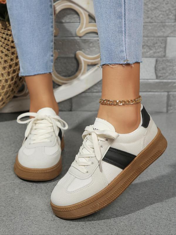 Women's Letter Patched Lace Up Low Top Skate Shoes, Casual Comfortable Platform Shoes for Daily Wear, Female Round Toe Casual Sneakers for All Seasons, for Fall