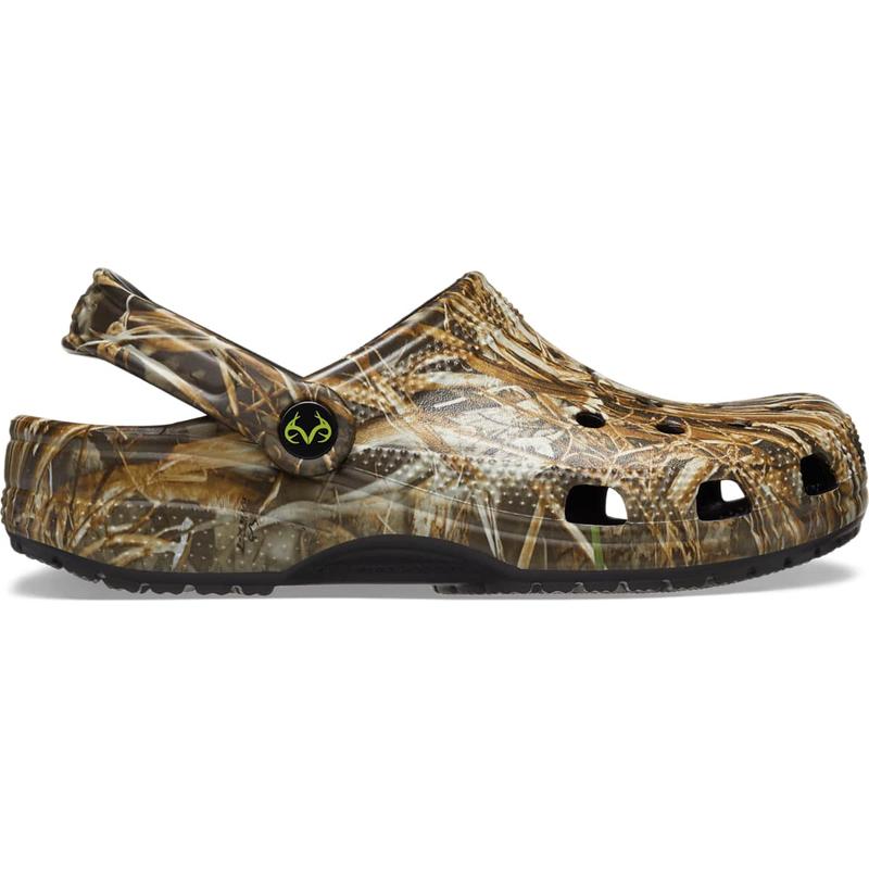 Crocs Unisex Adult Realtree Max-7 Classic Clogs, Lightweight Comfortable Slip On Shoes