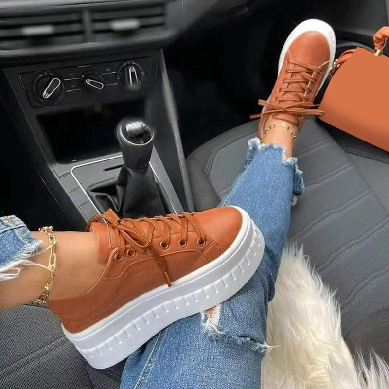 Women's Sneakers Sports Shoes Sneakers in Leather