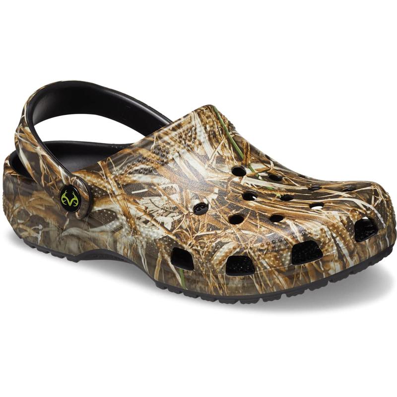 Crocs Unisex Adult Realtree Max-7 Classic Clogs, Lightweight Comfortable Slip On Shoes