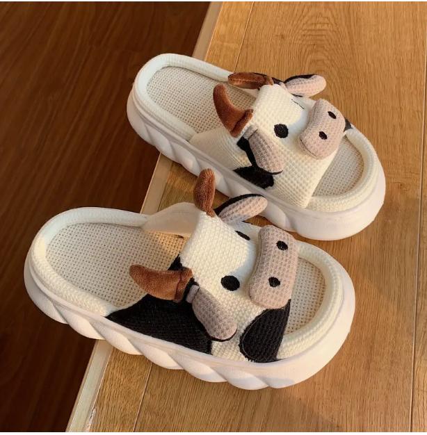 Adorable Womens Cow Print Slippers - Ultra-Soft Platform with Luxurious Plush Lining - Non-Slip Indoor Slides for Year-Round Cozy Comfort