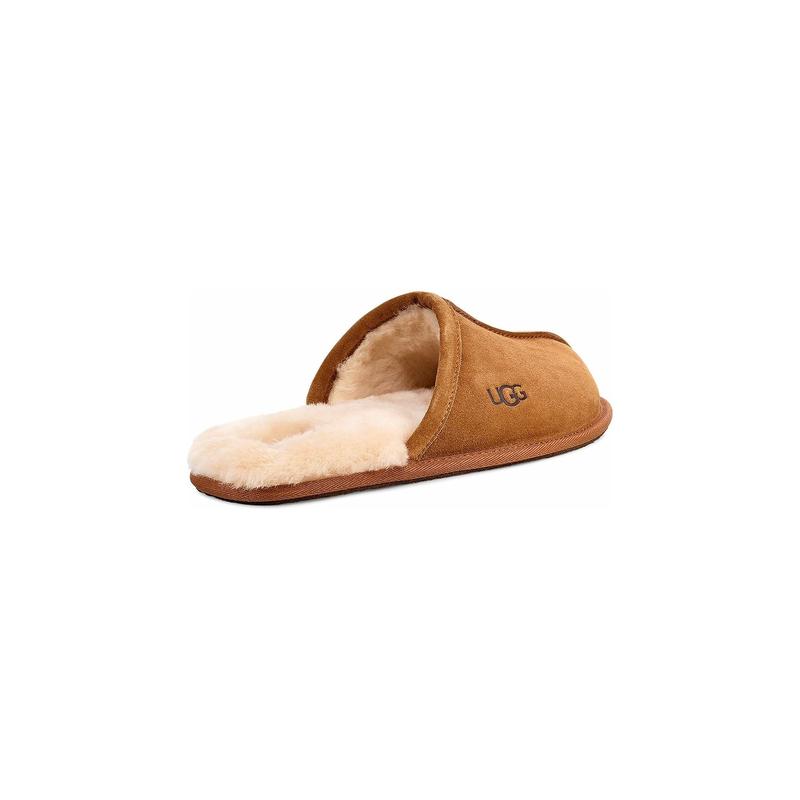 UGG Men's Scuff Slipper in Chestnut