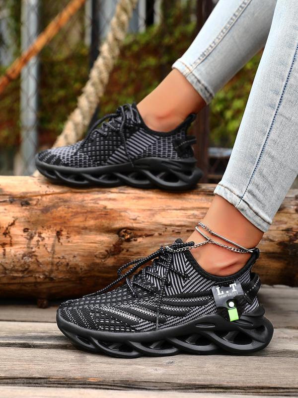 Women's Fashionable Lace Up Low Top Sneakers, Casual Comfortable Breathable Hollow Out Sports Running Shoes, All-match Basic Shoes for Daily Wear