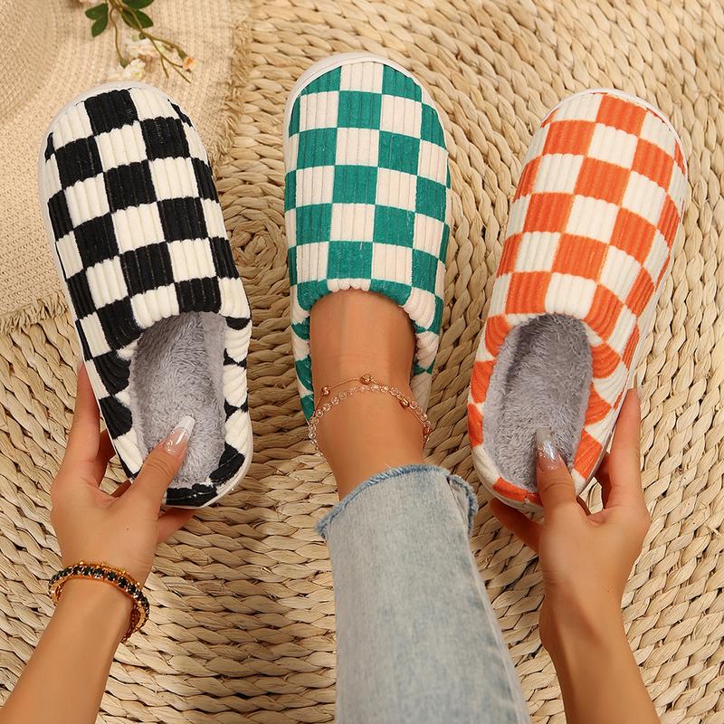 Cozy Plaid Women's Slippers - Warm, Fashionable, Fluffy, Indoor Outdoor Flat Shoes with Round Toe for Comfortable Winter Footwear