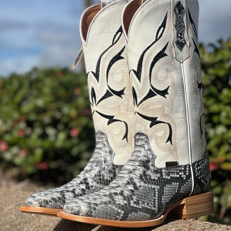 MENS WESTERN BOOTS