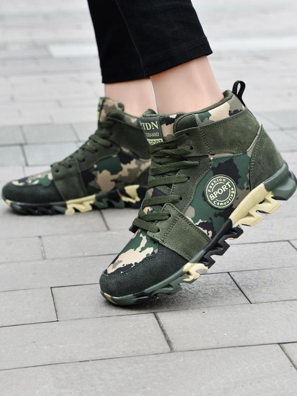 Women's Fashionable Camo Print Lace Up Front Walking Shoes, Casual Comfortable Sports Shoes for Daily Wear, Female All-match Round Toe Shoes for Daily Wear