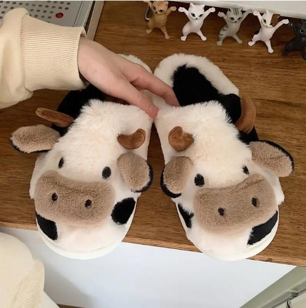 Cozy Soft Plush Slippers - Slippers with Anti-Skid Sole, Soft Faux Fur Lining, and Warm Winter Design for Women Men's Indoor Comfort - Perfect for Cold Winter Nights