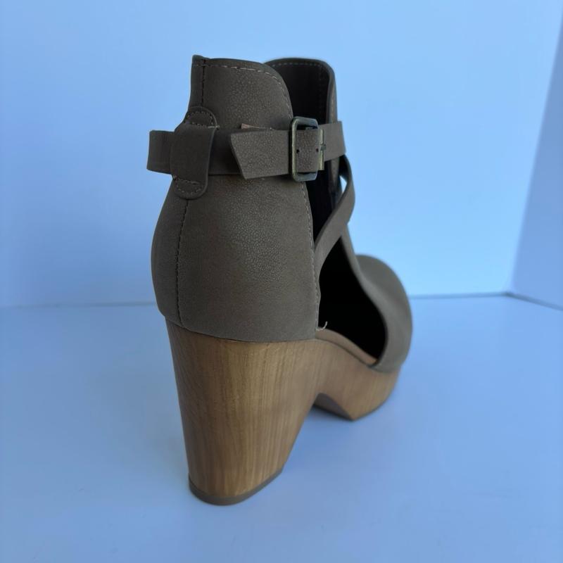 Bamboo Taupe Faux Suede Fall Clog for Women Footwear Girl Fashion Classy Elegant High Heel Stylish