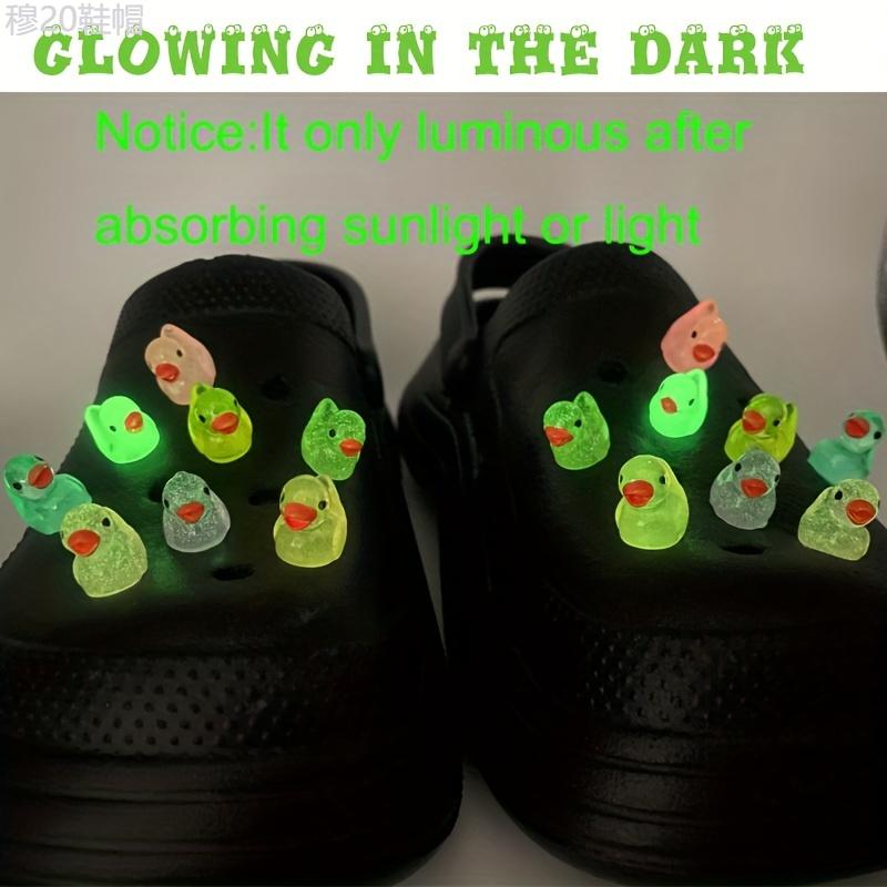 16pcs set Luminous Cute Duck Shoe Charms for Sandals Clogs - Glowing Accents for Nighttime Fun - Slightly Expose to Light for Enhanced Effect Footwear Decor Comfort Weight Parent Knee Bridal