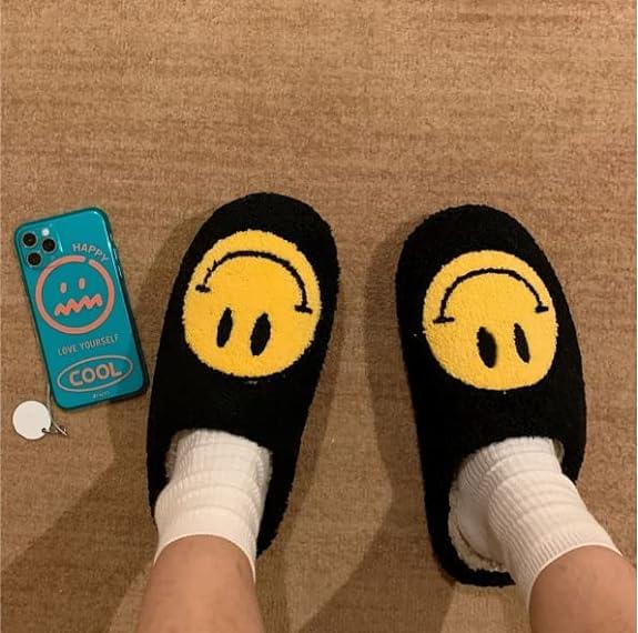 Black Friday Winter Slippers Memory Foam for Women Men Soft Plush Fuzzy Winter holiday slippers Cozy Plush Warm Non-Slip Holiday Slides with Smile Face Designs Indoor Outdoor