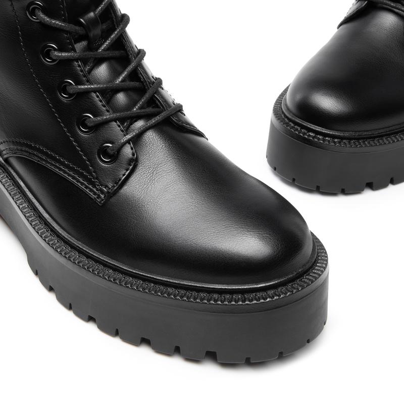 DREAM PAIRS Chunky Non-Slip Combat Ankle Boots