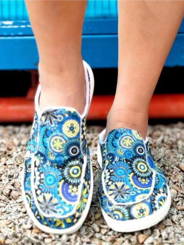 Women's Fashionable Floral Print Slip on Canvas Shoes for Spring, 1 Pair Casual Comfortable Low Top Round Toe Shoes for Daily Wear, Perfect for Students and Outdoor