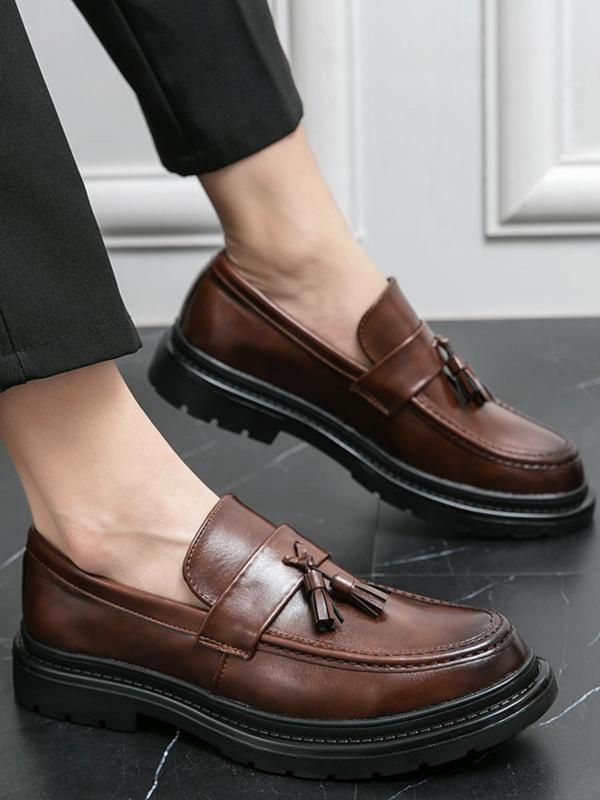 Men's Casual Solid Color Tassel Decor Loafers, 2024 New Style Fashionable Comfortable Breathable Loafers for Daily Wear, Lightweight Breathable Shoes for Men