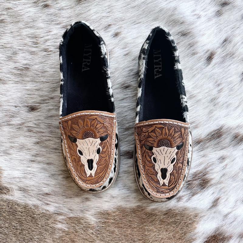 Neutraun Western Hand-Tooled Sneakers