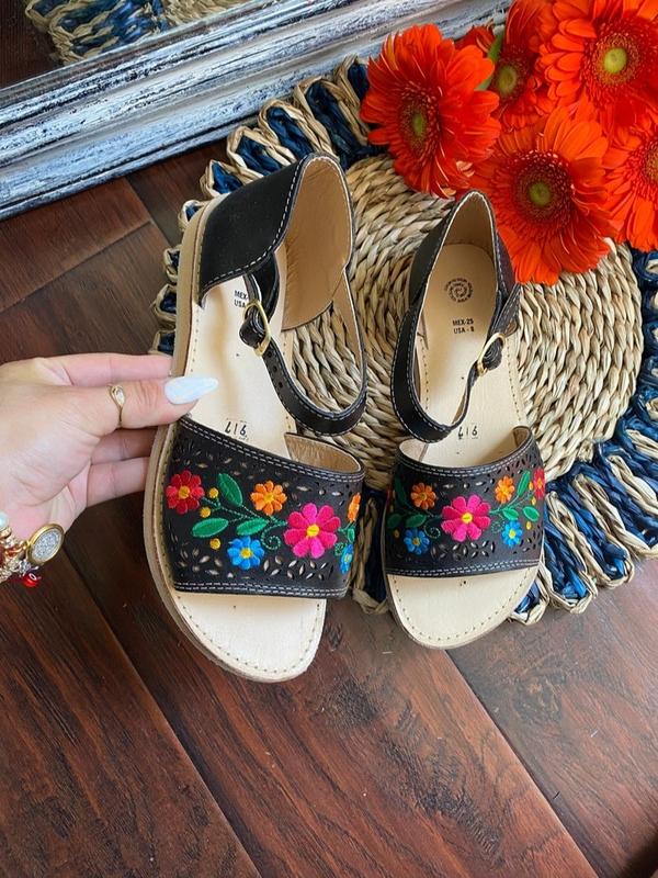 Huarache Sandal Boho Hippie Vintage - Mexican Style - Colorful Leather - Mexican Huaraches