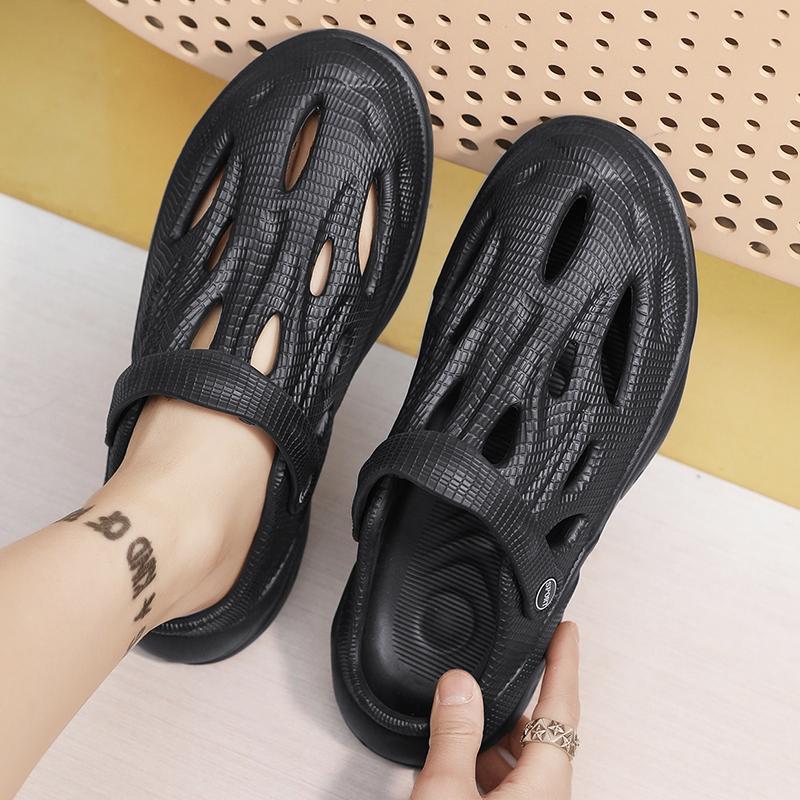 Solid - color Beach Slippers for Men - Anti - slip, Wear - resistant, Lightweight and Soft. Anti - season Promotion, for Indoor and Outdoor Beach Leisure