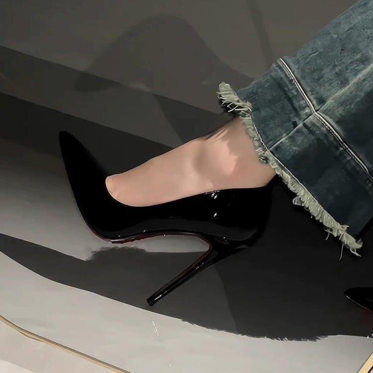 Red Bottom High Heels Women's Shallow Mouth Black Sexy Stiletto Heel 2025 New Pointed High-Grade Sense Nude Patent Leather Pumps Fashion