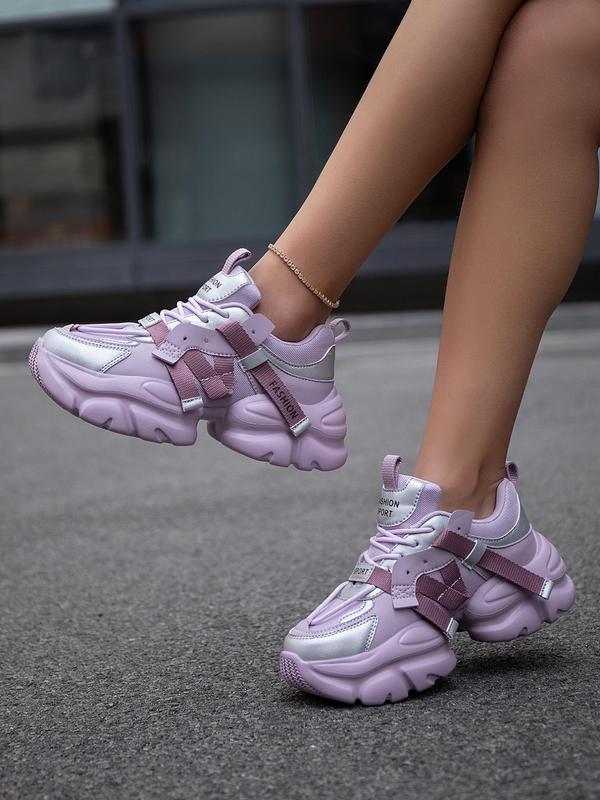 Women's Fashionable Colorblock Letter Patched Design Lace Up Low Top Sneakers, Casual Comfortable Breathable Sports Running Shoes, All-match Round Toe Chunky Sneakers for Daily Wear Fall Shoes